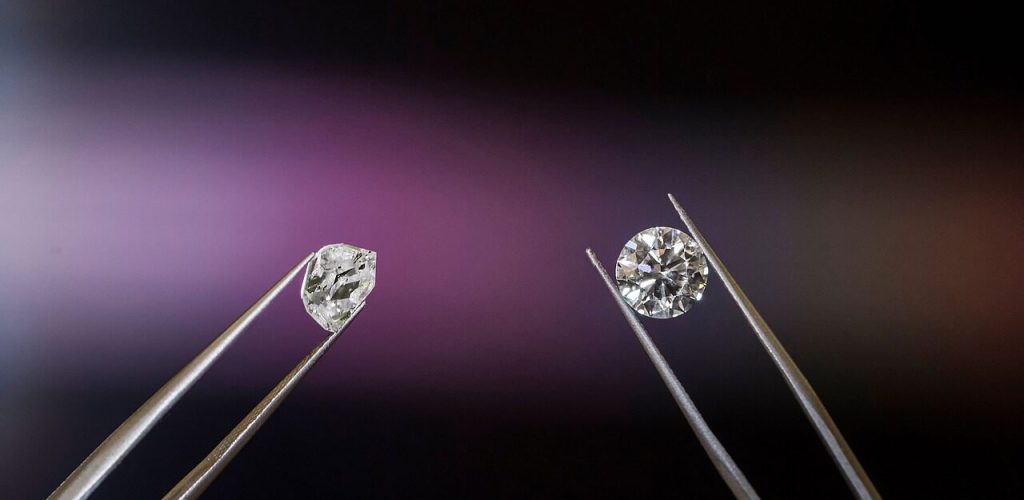 linux windows server comparison datacenter choice 2026